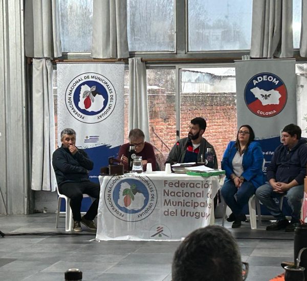 ADEOM Colonia recibe en su sede a la Federación Nacional de Municipales